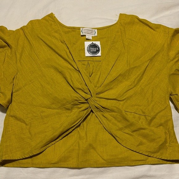 BRAND NEW WITH TAGS! Yellow large crop twist front top - Picture 4 of 4
